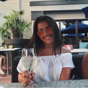 Meet your Posher, Beth